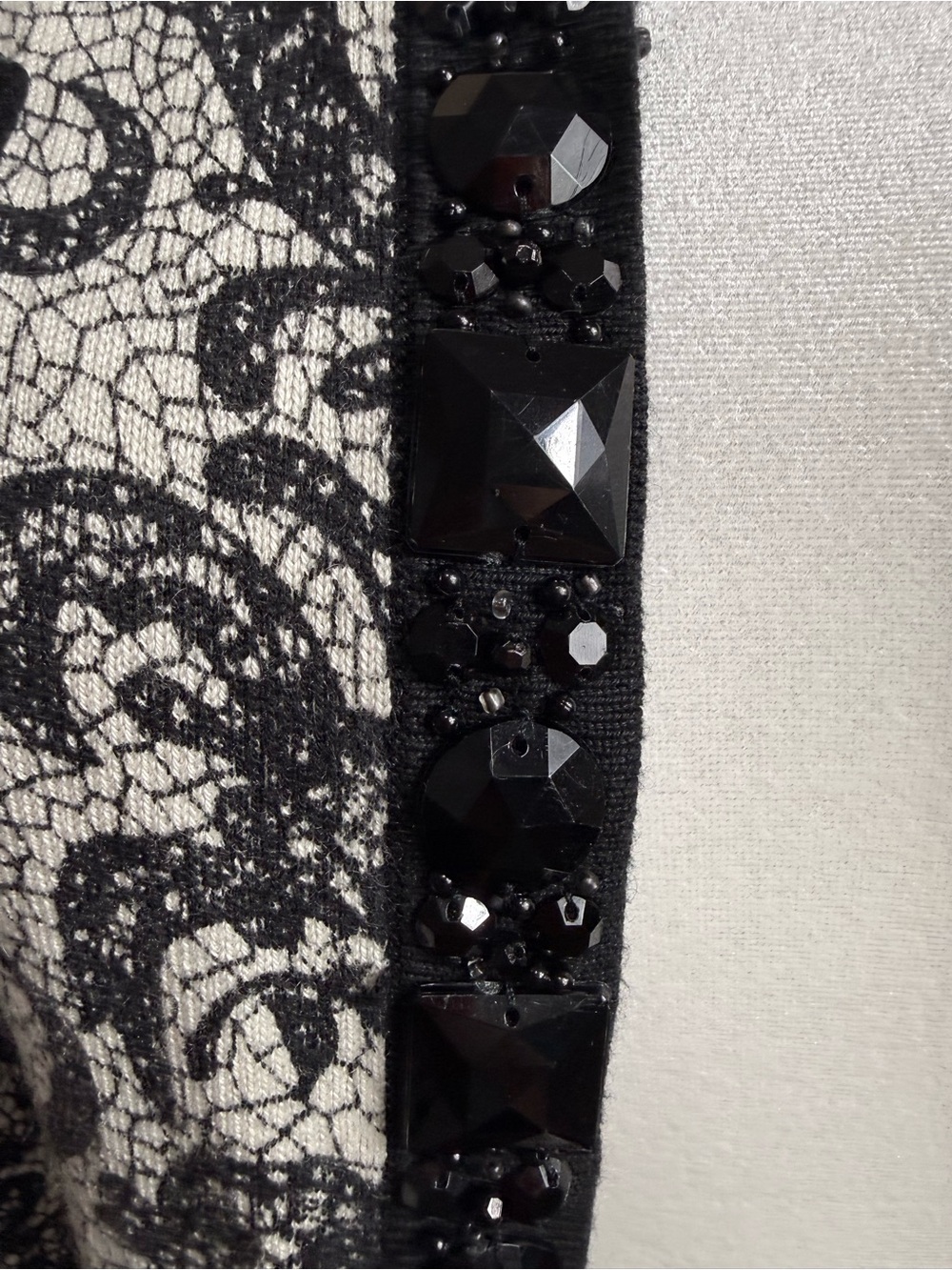 Michael Simon Black and White beaded Cropped Cardigan sweater size small - Picture 11 of 14